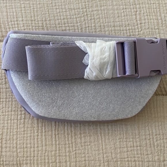 NWT Dagne Dover Ace Fanny Pack Belt Bag in Dusk Violet - Picture 2 of 3